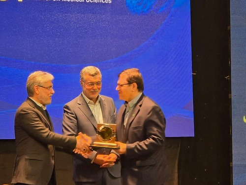 کسب دو افتخار ملی توسط پژوهشگاه علوم غدد و متابولیسم در جشنواره رازی